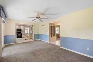 300 Suffolk Dr, Bear, DE 19701 - Photo 9
