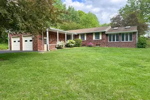 300 Suffolk Dr, Bear, DE 19701 - Photo 3