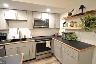 138 Creekside Ct, Newark, DE 19702 - Photo 3