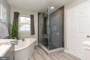 215 E Flagstone Dr, Newark, DE 19702 - Photo 25