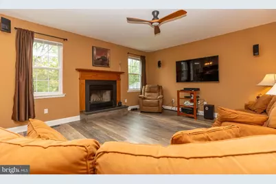 215 E Flagstone Drive, Newark, DE 19702 - Photo 7