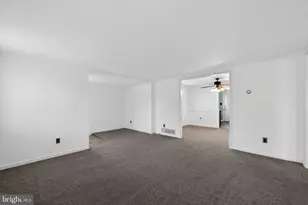 202 Minquadale Blvd, New Castle, DE 19720 - Photo 9