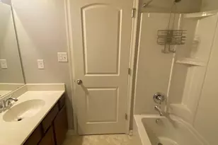 640 Jacobsen Cir, Newark, DE 19702 - Photo 9