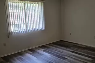 13 Honeysuckle Dr, Newark, DE 19702 - Photo 19