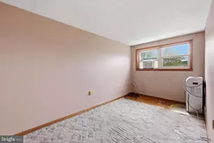 1366 Maple Ave, Elsmere, DE 19805 - Photo 11