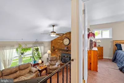 63 W Stephen Drive, Newark, DE 19713 - Photo 5