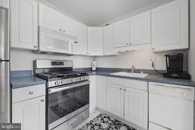 2401 Pennsylvania Avenue #409, Wilmington, DE 19806 - Photo 9