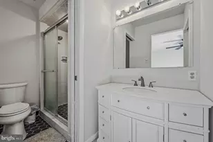 27 Servan Ct, Wilmington, DE 19805 - Photo 11
