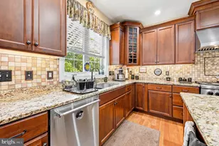1223 Caitlin Way, New Castle, DE 19720 - Photo 9