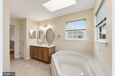 308 Waterview Drive, New Castle, DE 19720 - Photo 33