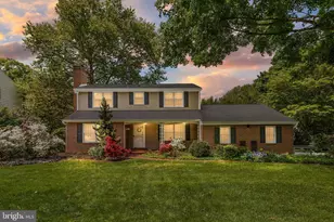 7 Hollingsworth Dr, Wilmington, DE 19807 - Photo 1