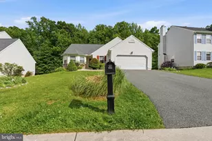 279 E Flagstone Dr, Newark, DE 19702 - Photo 3