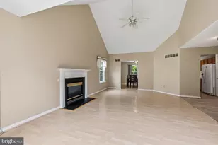 279 E Flagstone Dr, Newark, DE 19702 - Photo 13