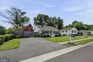881 Broadfield Dr, Newark, DE 19713 - Photo 5
