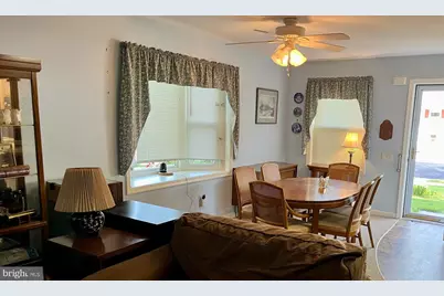 870 Broadfield Dr, Newark, DE 19713 - Photo 3