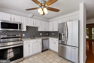 108 Richards Ln, Newark, DE 19711 - Photo 7