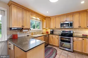 22 Ridgewood Cir, Wilmington, DE 19809 - Photo 9