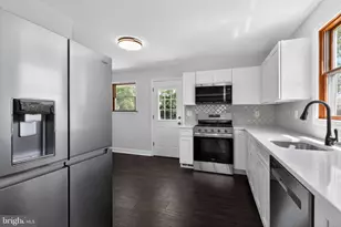111 Dyer Ave, New Castle, DE 19720 - Photo 9