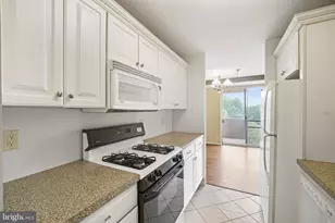 2401 Pennsylvania Ave, Wilmington, DE 19806 - Photo 3