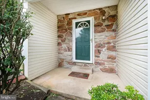 952 Glackens Ln, Wilmington, DE 19808 - Photo 3
