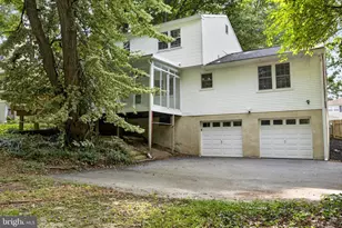 806 N Country Club Dr, Newark, DE 19702 - Photo 43
