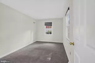 806 N Country Club Dr, Newark, DE 19702 - Photo 17
