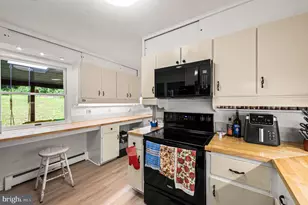 2012 Wildwood Dr, Wilmington, DE 19805 - Photo 19