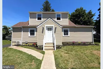 407 W Summit Avenue, Wilmington, DE 19804 - Photo 1