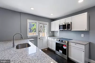 2704 Thompson Place, Wilmington, DE 19802 - Photo 7