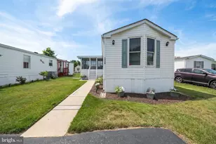 1739 Barbara Cir, Bear, DE 19701 - Photo 3