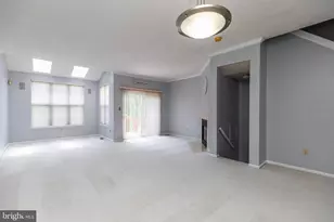872 N Waterford Ln, Wilmington, DE 19808 - Photo 3