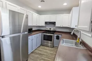 229 E Green Valley Cir, Newark, DE 19711 - Photo 3