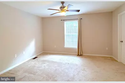 354 N Barrington Court, Newark, DE 19702 - Photo 15