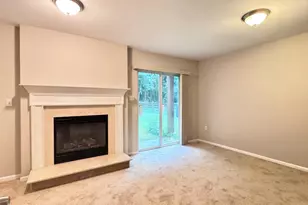 354 N Barrington Ct, Newark, DE 19702 - Photo 3