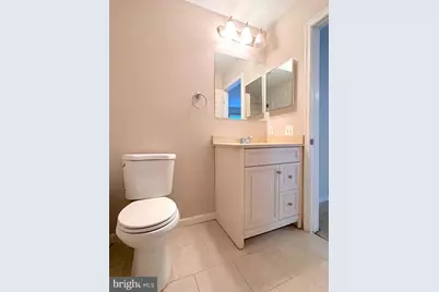 354 N Barrington Court, Newark, DE 19702 - Photo 17