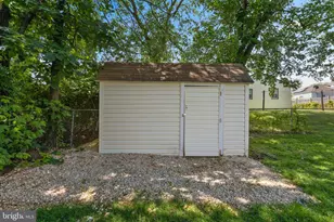 121 Robinson, New Castle, DE 19720 - Photo 29