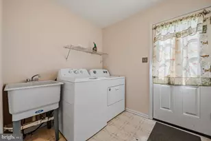 102 Avignon Ct, Newark, DE 19702 - Photo 17