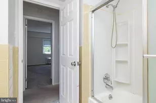 27701 Valley Run Dr, Wilmington, DE 19810 - Photo 17
