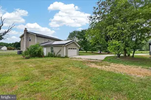 215 Tina Marie Ln, Smyrna, DE 19977 - Photo 5