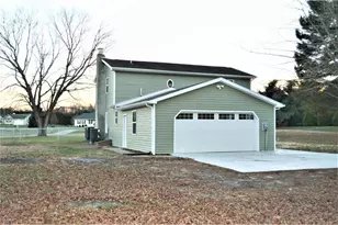 215 Tina Marie Ln, Smyrna, DE 19977 - Photo 3