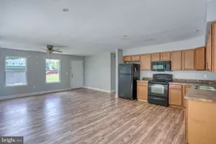 203 Hamilton St, Delaware City, DE 19706 - Photo 5