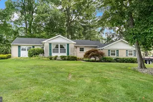 2221 Regal Dr, Wilmington, DE 19810 - Photo 1