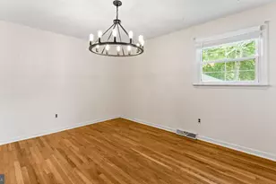 2221 Regal Dr, Wilmington, DE 19810 - Photo 7
