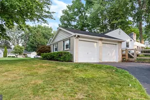 2221 Regal Dr, Wilmington, DE 19810 - Photo 33
