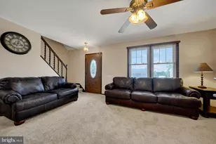 3603 Squirrel Hill Ct, Wilmington, DE 19808 - Photo 3