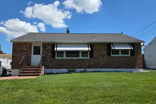 204 Garfield Ave, New Castle, DE 19720 - Photo 1