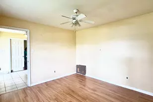 108 Griffith Ct, New Castle, DE 19720 - Photo 7
