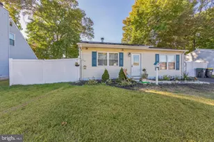 126 Medley Dr, Newark, DE 19713 - Photo 1
