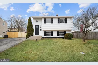 12 Dunsinane Drive, New Castle, DE 19720 - Photo 1