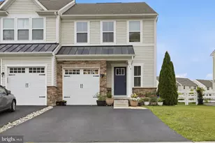 215 Felix Dr, Newark, DE 19713 - Photo 1